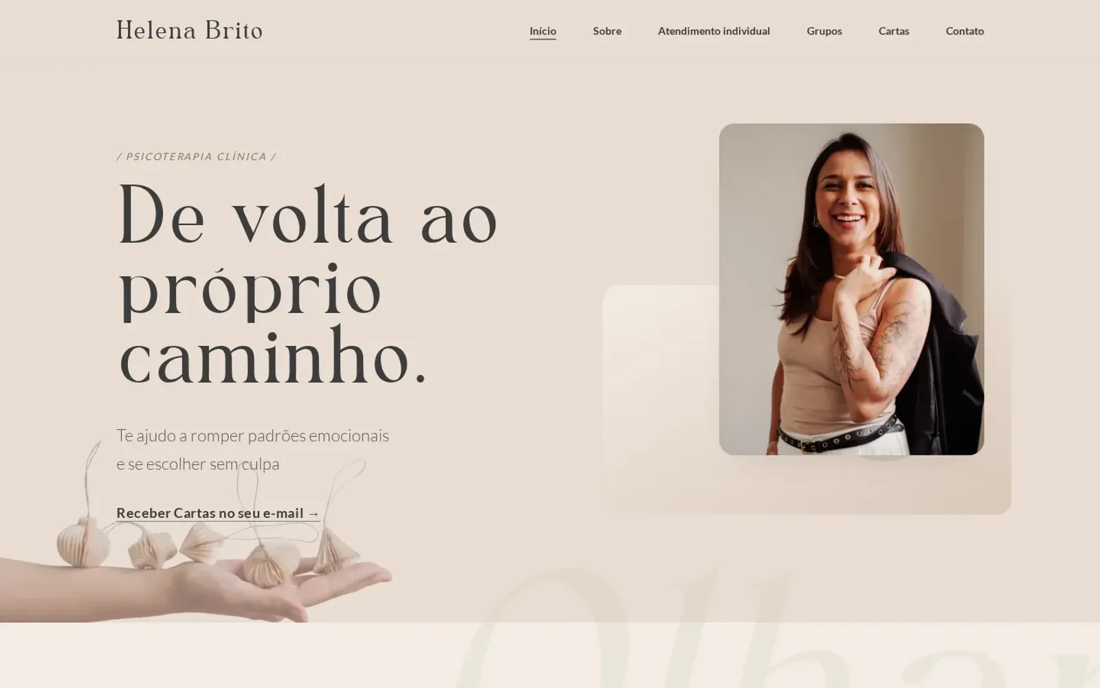 Helena Brito — home page com headline editorial e posicionamento de saúde da mulher